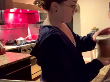 intothewoodswego's chat room