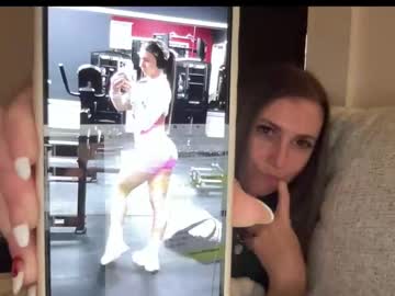 laylahlaylah1's chat room