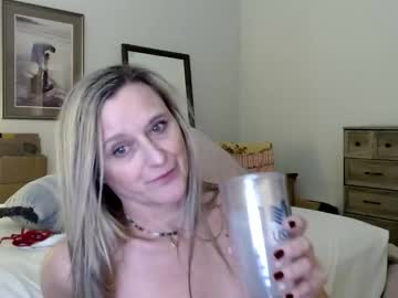 just2bestfriends's chat room