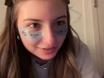 fantasyella's chat room