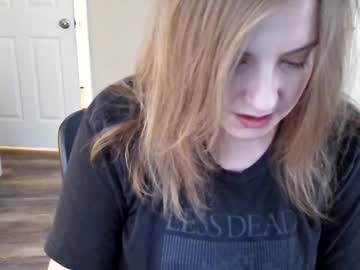 tinywithtiddies's chat room