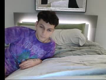 euphoric_vic_'s chat room