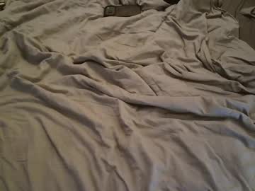 anonymous_fantasy_4u's chat room