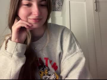 fantasyella's chat room