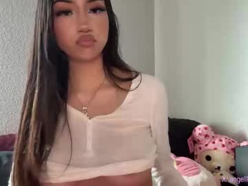 angelllsworlddd's chat room