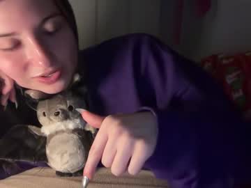 fantasyella's chat room