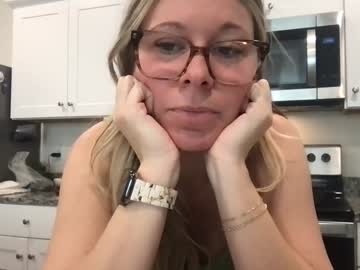 texas_blonde's chat room