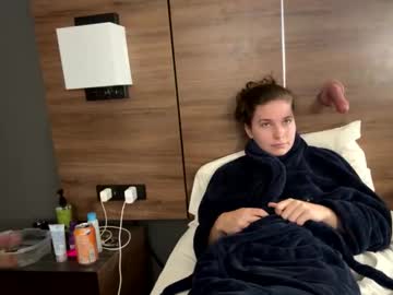 deepthroatqueen33's chat room