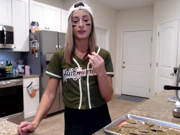 holihurricane's chat room