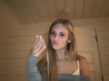 carlybora's chat room