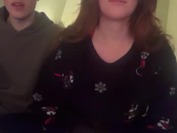 redheadandbigpeenar's chat room