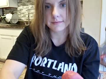 tinywithtiddies's chat room