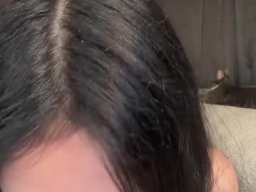 ella2sweet's chat room