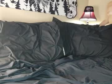 reee4mebb's chat room