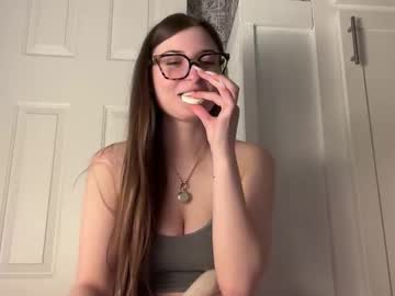 fantasyella's chat room