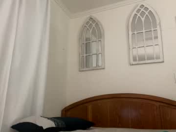 straightoutthetrailer's chat room