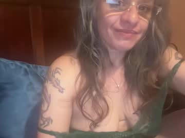 degeneratesaint's chat room