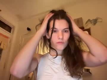 sky_lounge's chat room