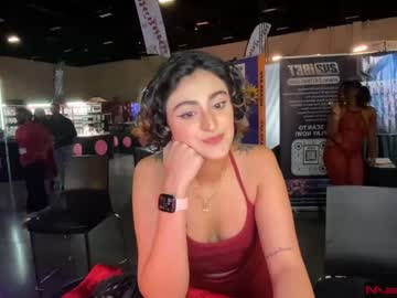 maevemads's chat room