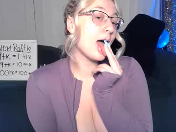 switchykitty's chat room