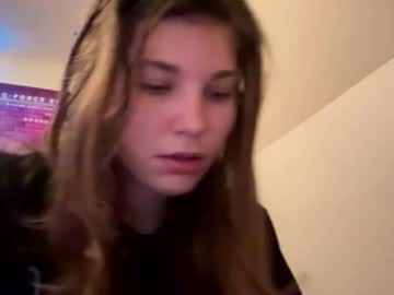 deepthroatqueen33's chat room