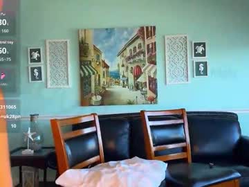 bigguylilmiss's chat room