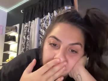 avamonroexo's chat room