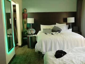 ashelynngrey1986's chat room