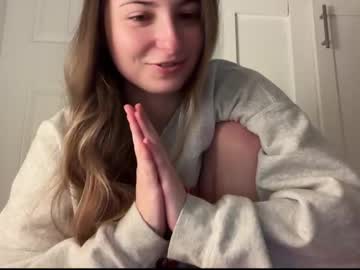 fantasyella's chat room