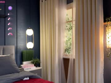 auroraolive's chat room