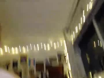 cypresskneez's chat room