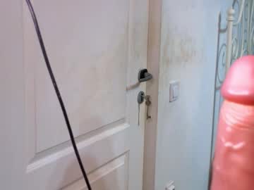 alesquirt's chat room