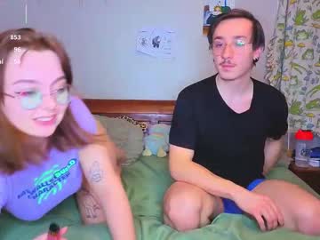 mamiclouds's chat room