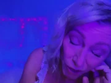 thetallmilf's chat room