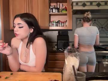 lunarose17's chat room