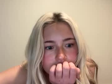 maddiethebaddiee's chat room