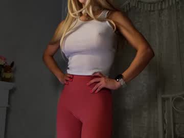 sunluscious's chat room