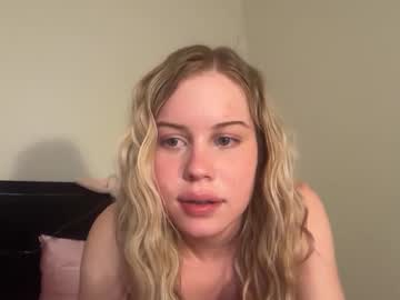 lunarose17's chat room