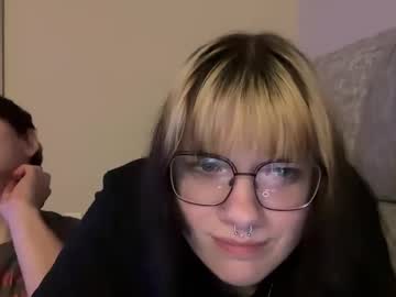 irissweets's chat room