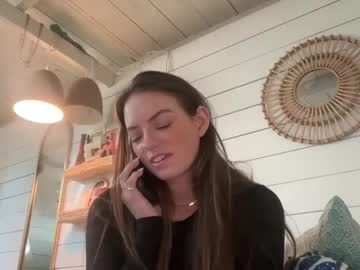 ellabellaaa__'s chat room