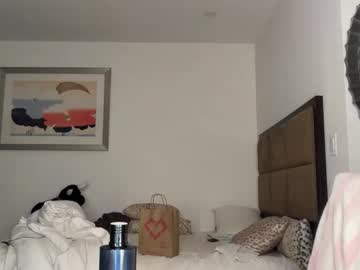 dollyrhodesss's chat room