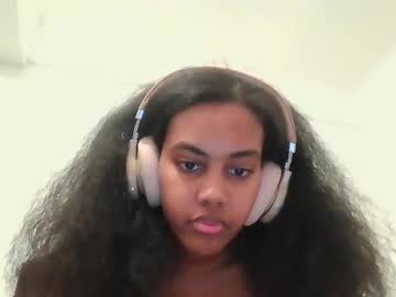 blackbarbieinthecity's chat room