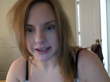 tinywithtiddies's chat room