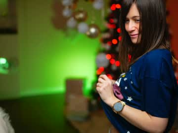 newchloe18's chat room