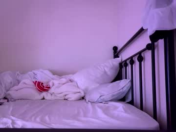 nudenympho's chat room