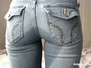 sunluscious's chat room