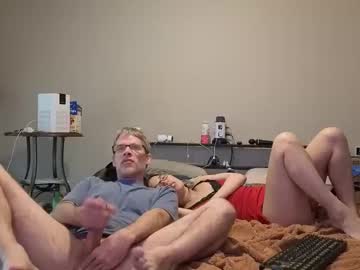 crownandkat's chat room