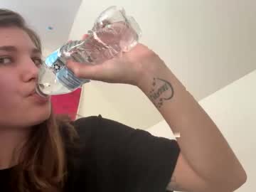 deepthroatqueen33's chat room