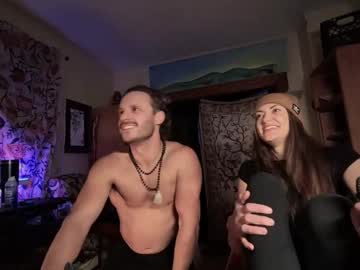 straightishd's chat room