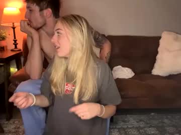 luv_birds's chat room